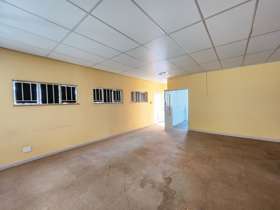 To Let commercial Property for Rent in Somerset West Western Cape